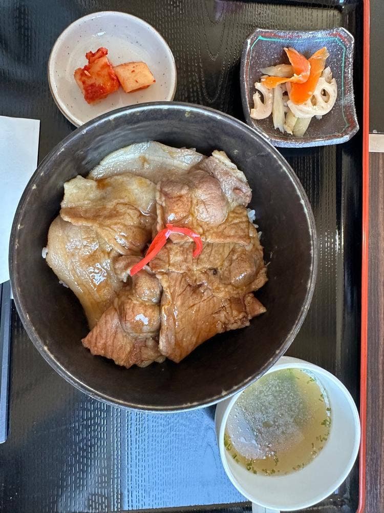 喫茶＆焼肉 さるるん