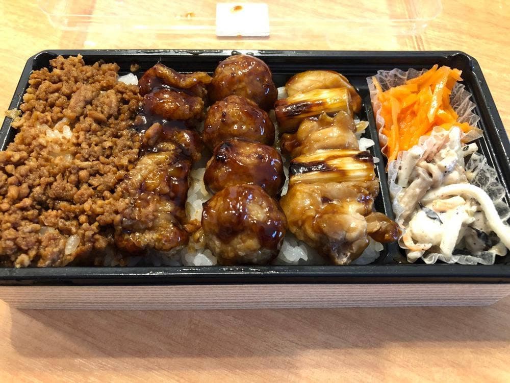鶏三和 阪神百貨店にしのみや店