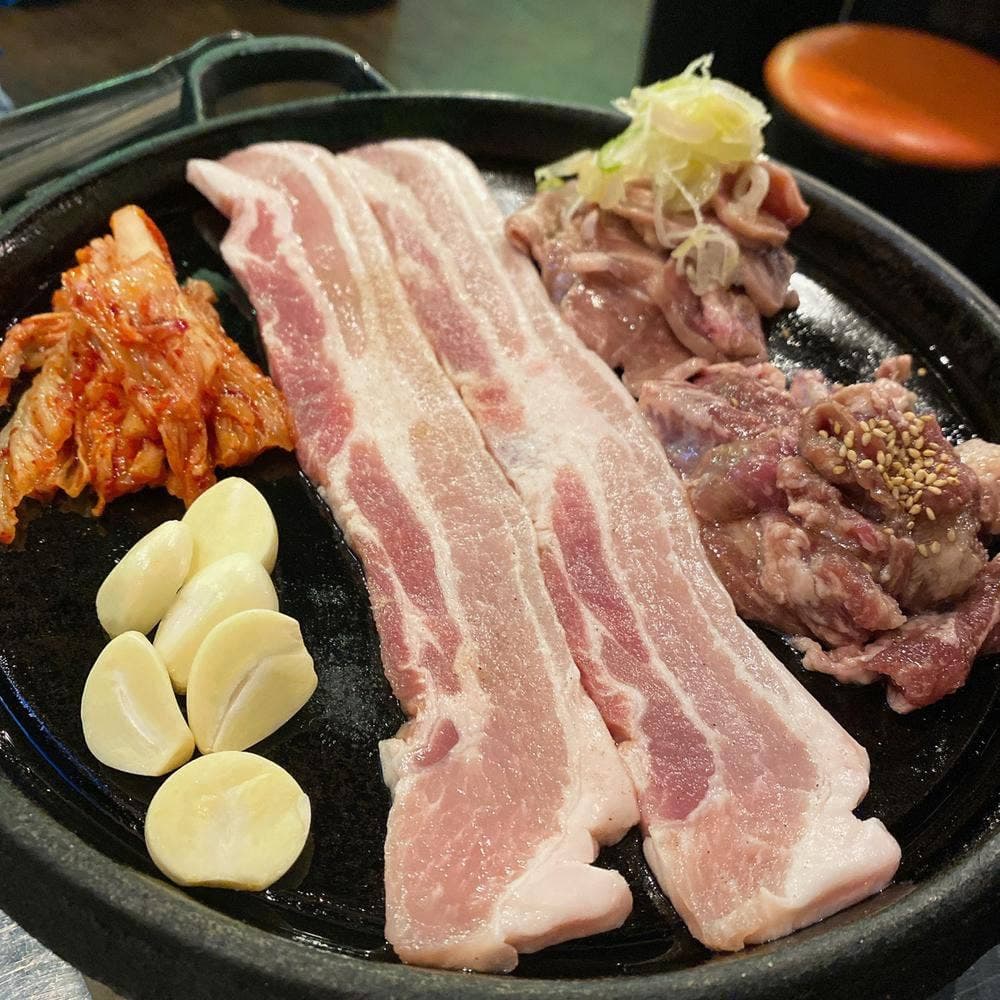 298円均一韓国酒場 韓無量 小田原店