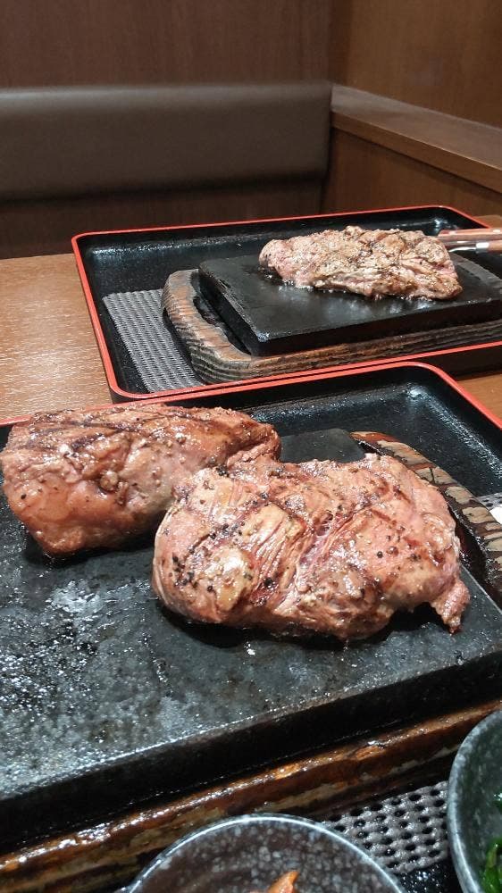 感動の肉と米 春日井店 - サブ画像1