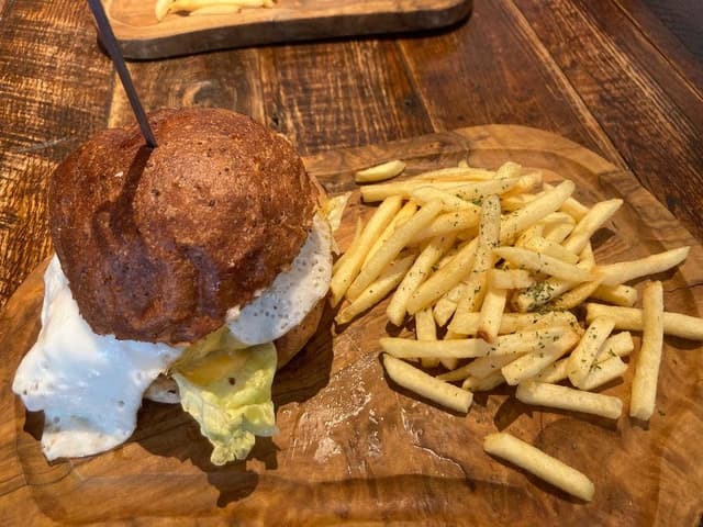 WORLD WIDE BURGER - サブ画像2