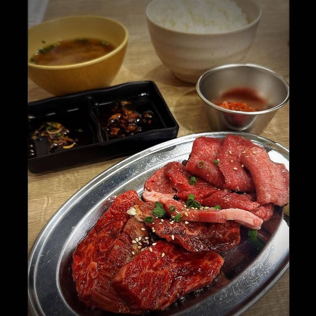 炭火焼肉生ホルモン処 しょうちゃん 駅前店 - サブ画像2