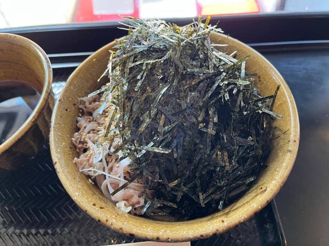 なぜ蕎麦にラー油を入れるのか。大塚店 - サブ画像1