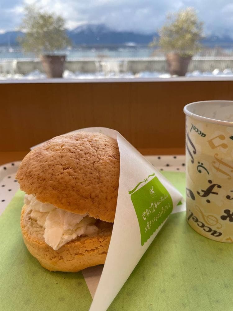 世界で2番目に美味しい焼きたてメロンパンアイス ピエリ守山店