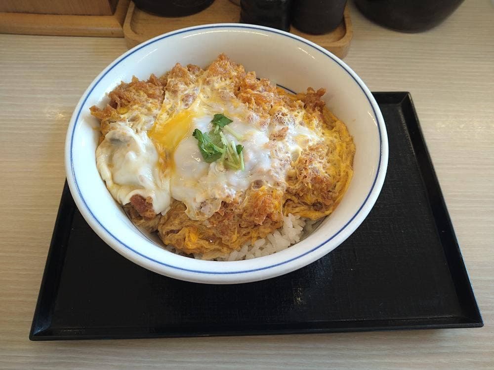 かつや 春日部ユリノキ通り店