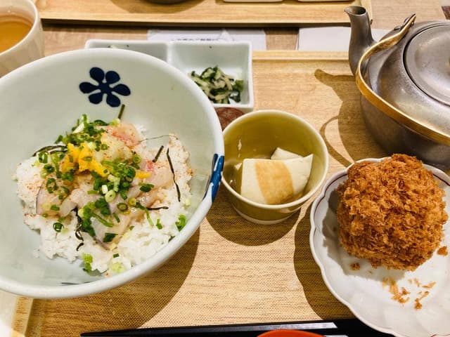 だし茶漬け+肉うどん えん JRセントラルタワーズ店 - サブ画像1