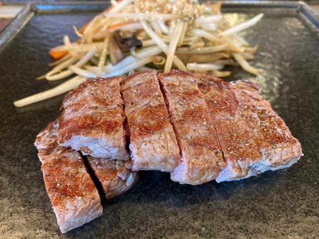 ステーキ・鉄板料理 和かな 盛岡本店 - サブ画像1