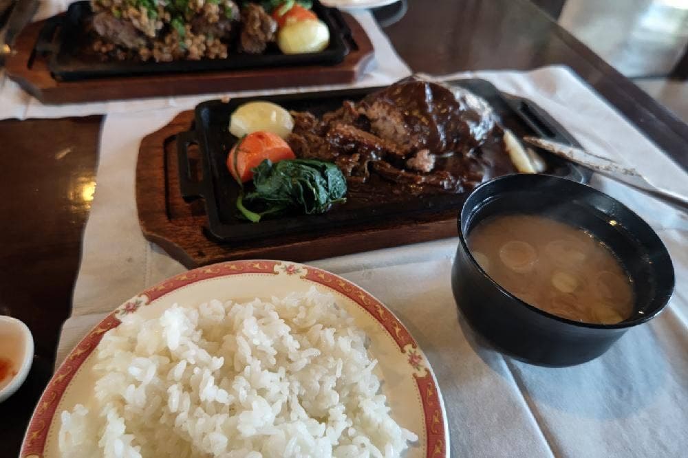 チャコールハウス