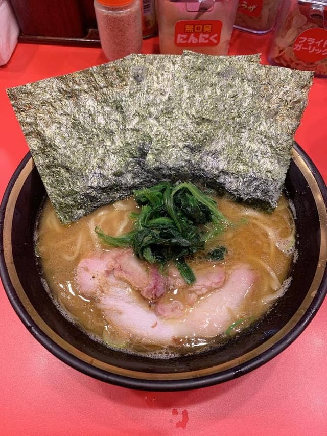 ラーメン内田家 横浜家系総本山吉村家直系店 - サブ画像3