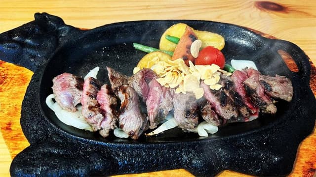 神戸赤身ステーキ専門 セギュール - サブ画像1