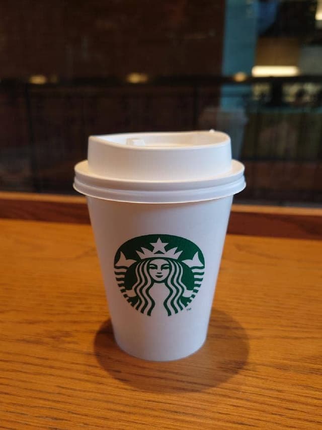 スターバックス コーヒー お茶の水サンクレール店 - サブ画像3
