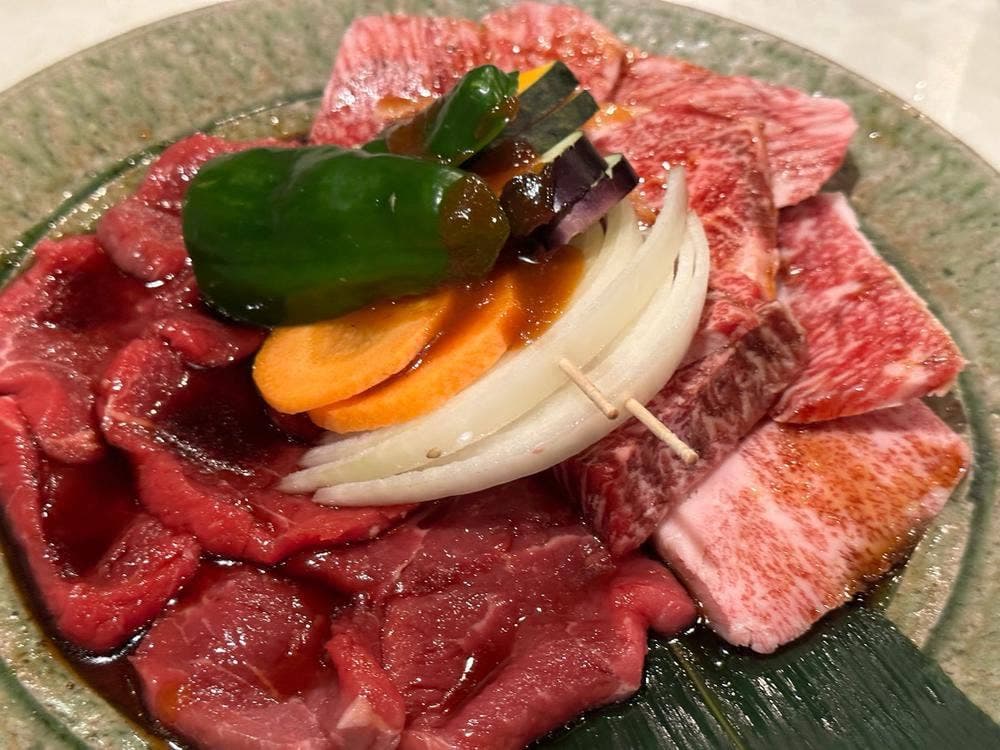 炭火焼肉 モーモー亭