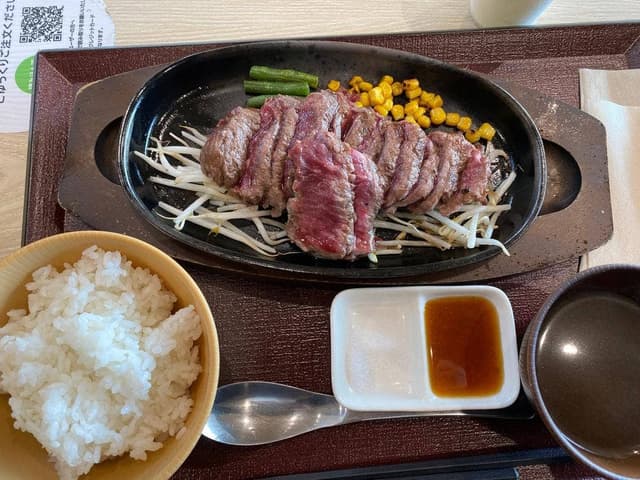 本気の薪焼きステーキ ふかや花園プレミアム・アウトレット - サブ画像1