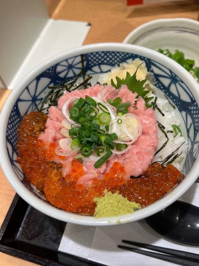 魚河岸 まぐろ市場 上野アメ横店 - サブ画像1