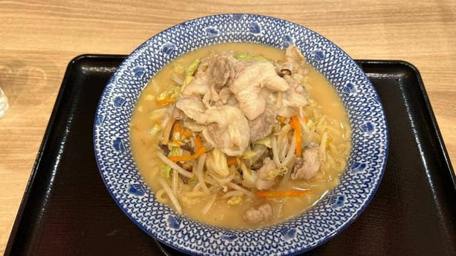 じげもんちゃんぽん 新宿西口大ガード店 - サブ画像1