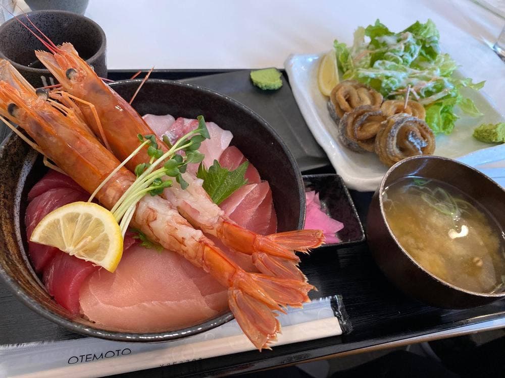 魚屋食堂 勝浦