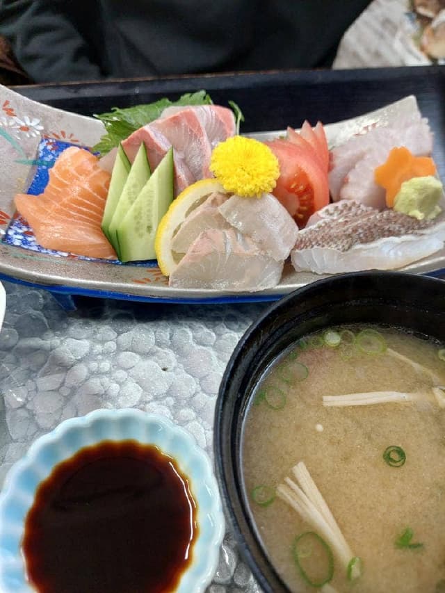 海鮮丼屋 魚魚やす - サブ画像3