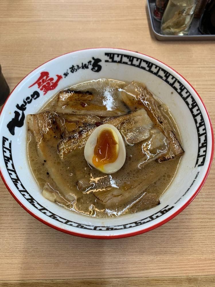 とんこつ愛がとまらない ラーメンとりこ