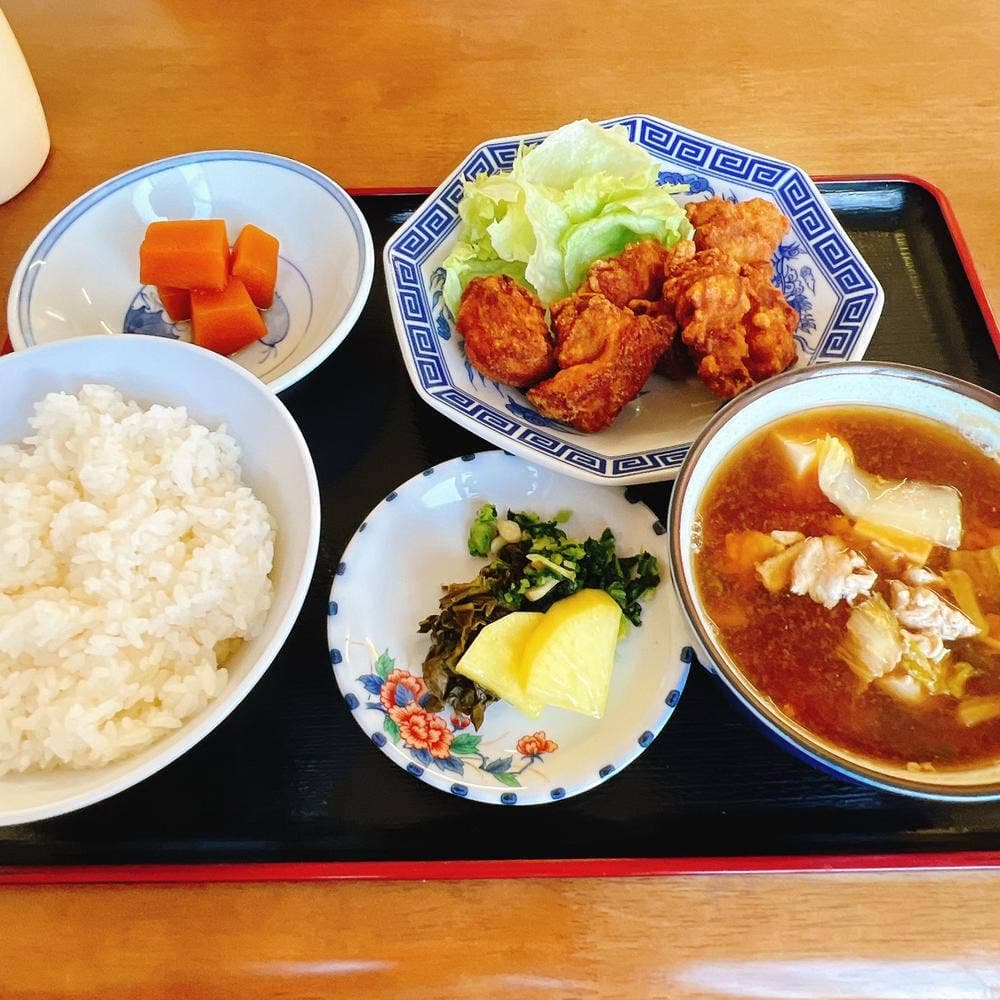 民宿山川 大衆食堂