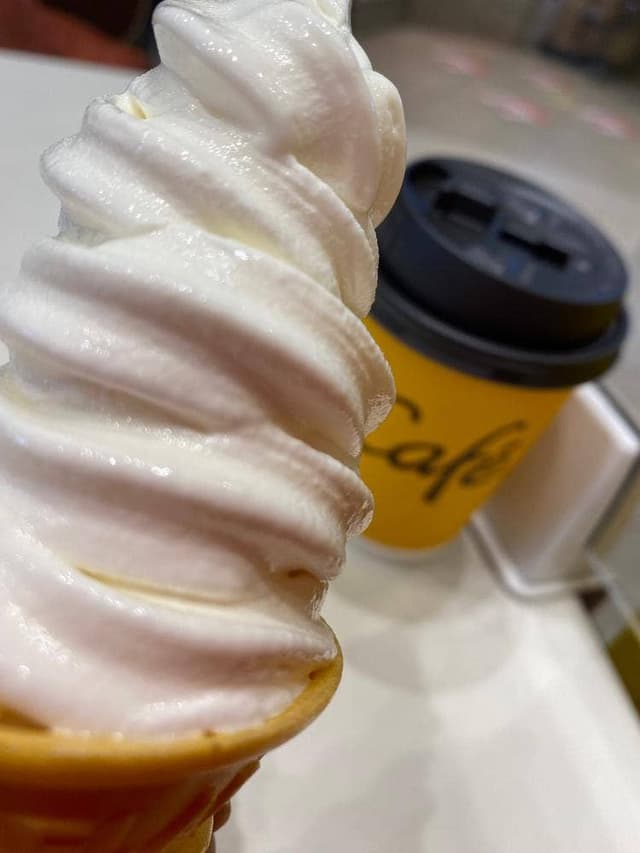 マクドナルド 鎌倉駅前店 - サブ画像1