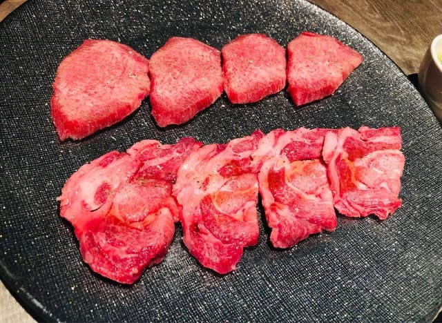 赤身専門 にくがとう 六本木ヒルズ店 - サブ画像3