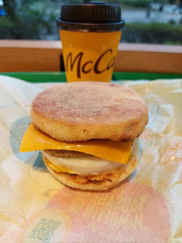 マクドナルド 品川港南口店 - サブ画像3