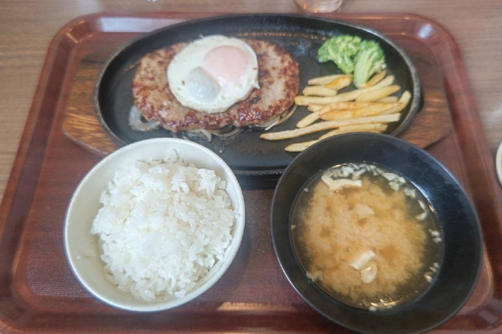ファイヤーバーグ 北郷環状通店