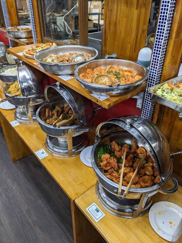 RED PANDA Wok & Grill