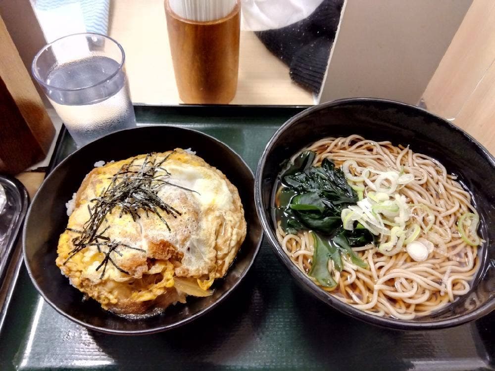 名代 箱根そば 登戸店