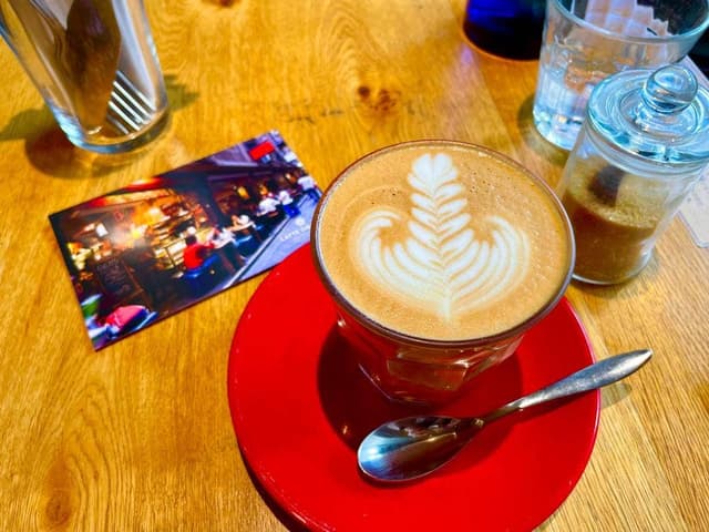 LATTEGRAPHIC 自由が丘店 - サブ画像1