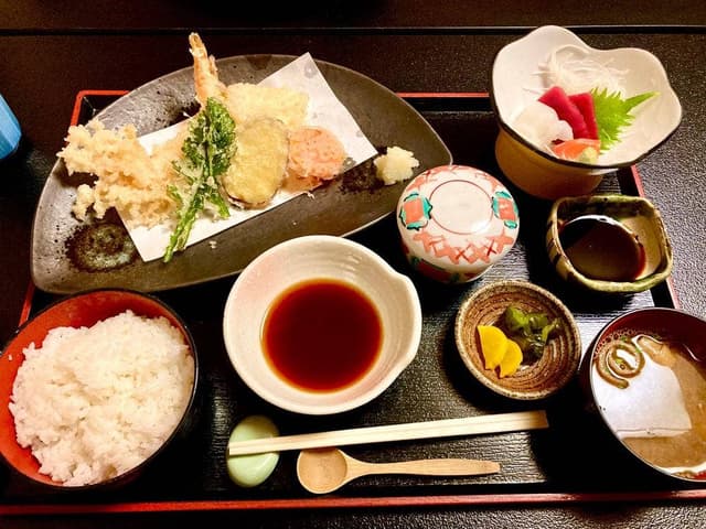 八屋 - サブ画像1