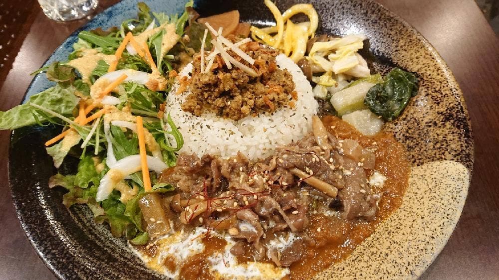 国産のお酒とお料理の店 Naorai