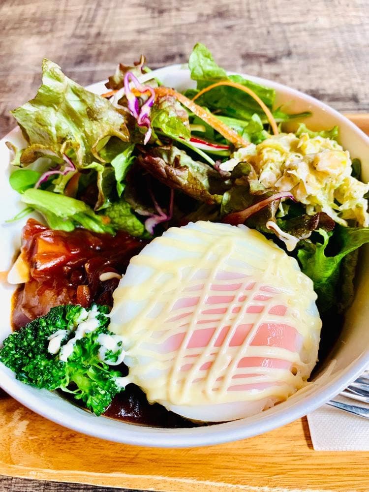 frill café