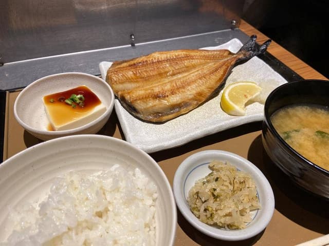 やよい軒 ユニゾ梅田店 - サブ画像1