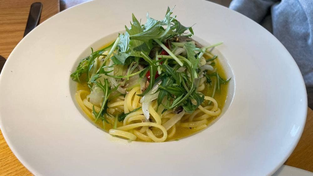 Pasta Dining Green Yard