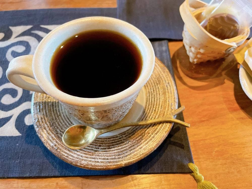 ブックカフェ豆太