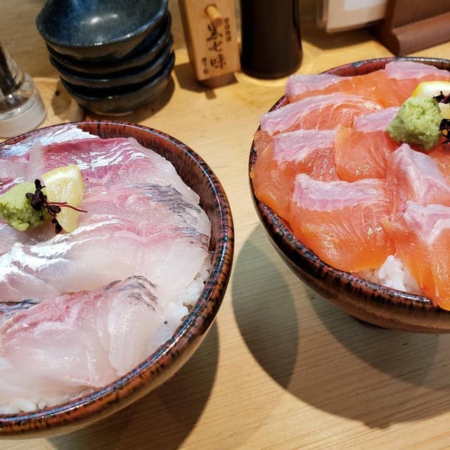 サーモン丼専門店 熊だ - サブ画像1