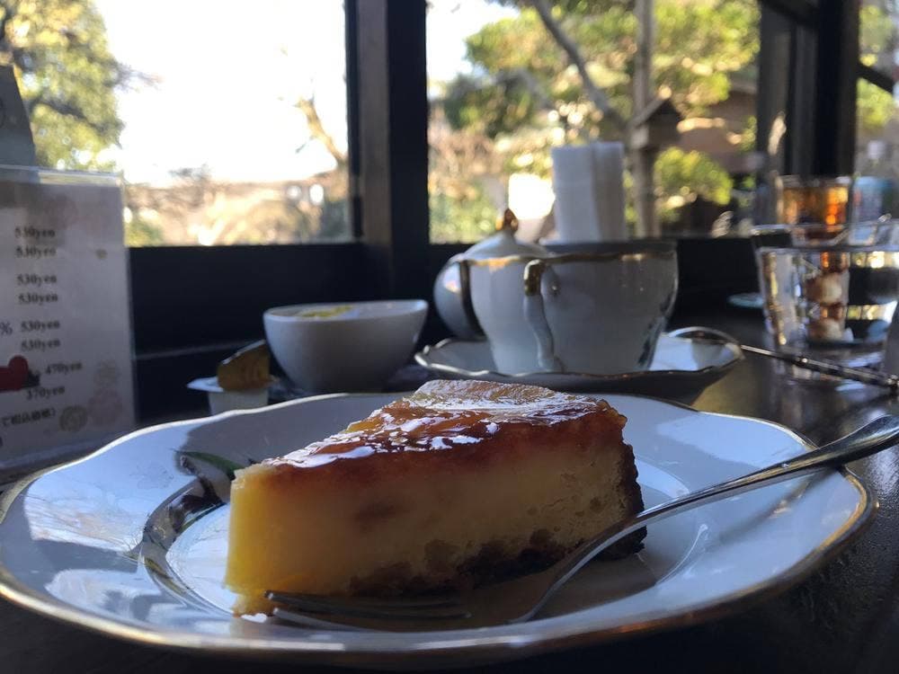 隠れ家カフェ ローズ亭