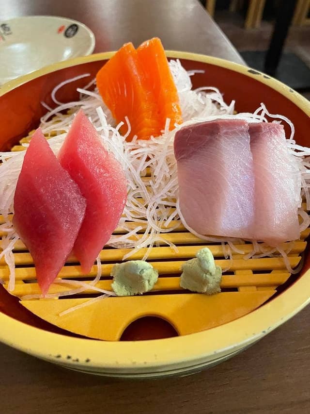 赤札屋 四谷店 - サブ画像2