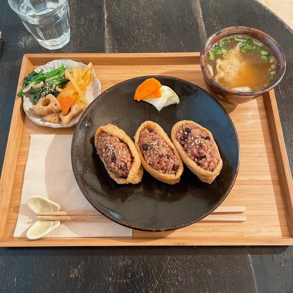 カフェ&サロン hana