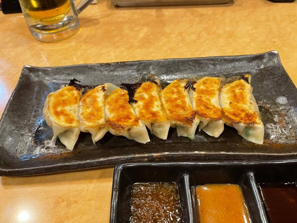 餃子ひいらぎ