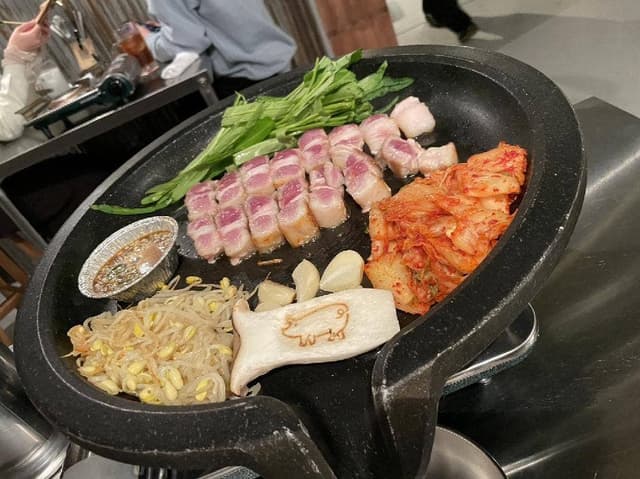 サムギョプサル×韓国料理 コギソウル 梅田お初天神店 - サブ画像2