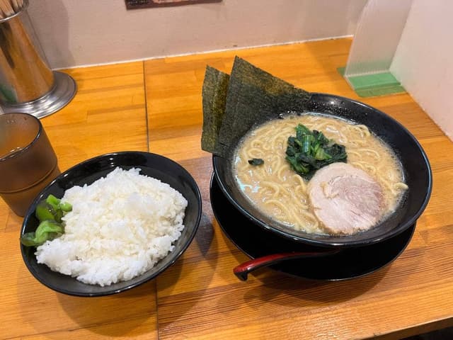 横浜家系ラーメン一蓮家 お初天神店 - サブ画像2