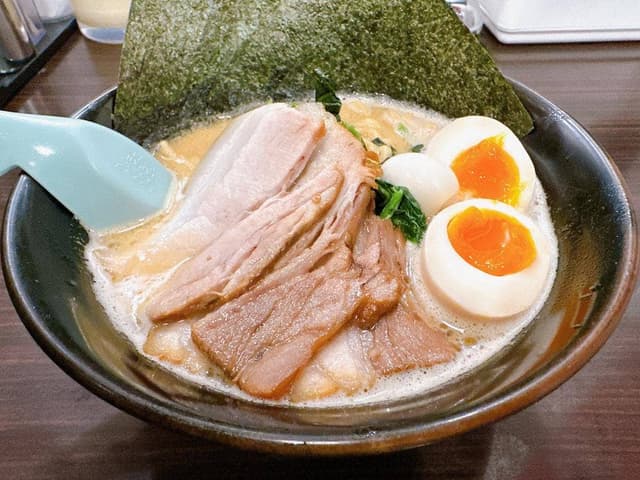 横浜家系ラーメン 吟家 蘇我店 - サブ画像2