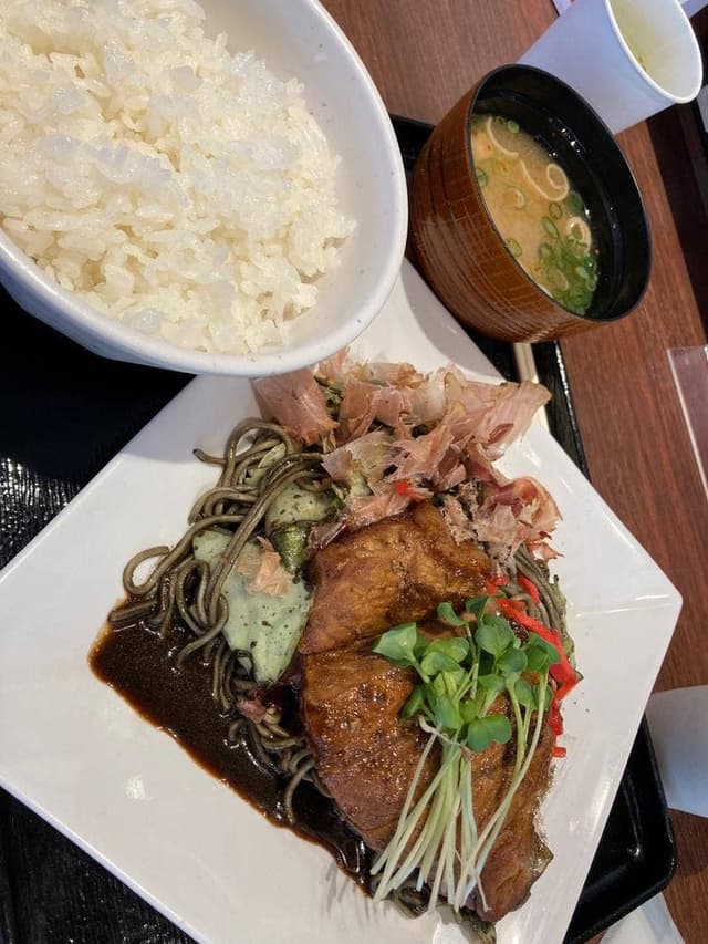 賤ヶ岳SA下り 山小屋マルシェ - サブ画像2