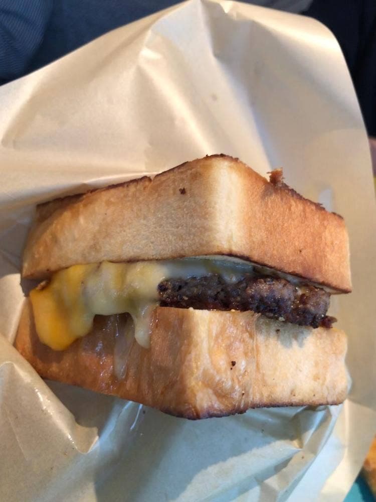 CAIRN's BURGER&GRILL