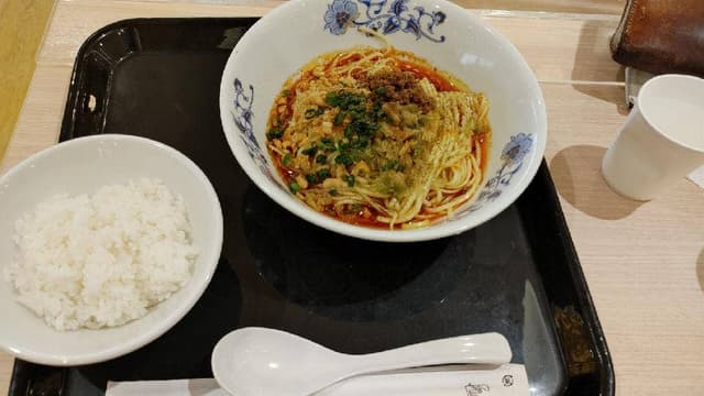 汁なし担々麺と中華そば 白竜 - サブ画像1