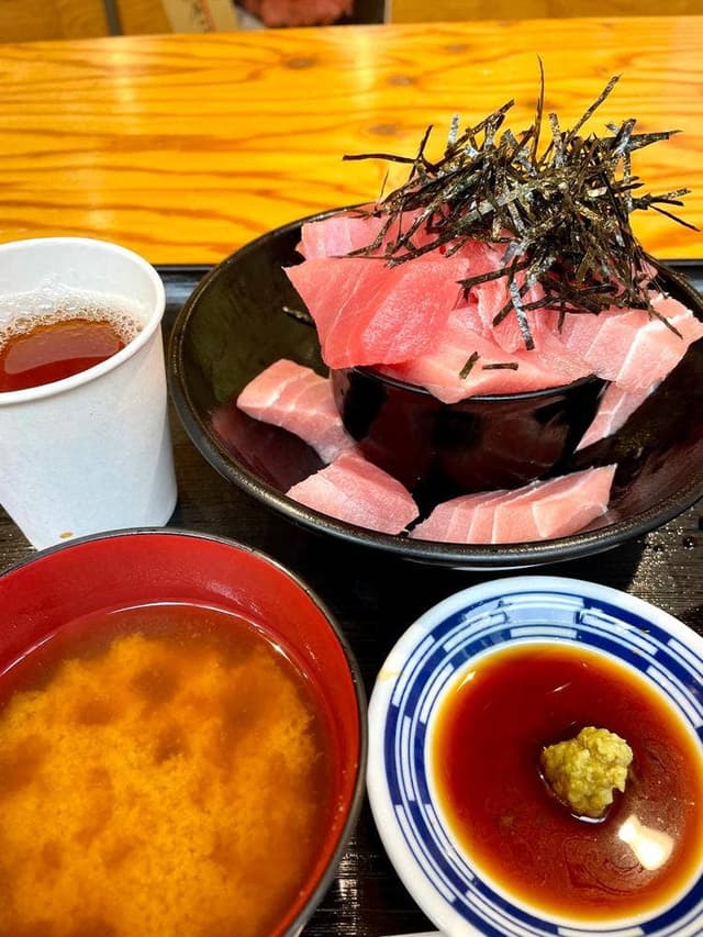 魚屋 眞吉 福島屋秋葉原店 - サブ画像1