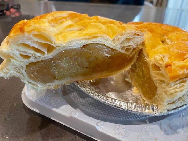 手作りアップルパイ専門店 クヴェレ 伽羅苑 - サブ画像1