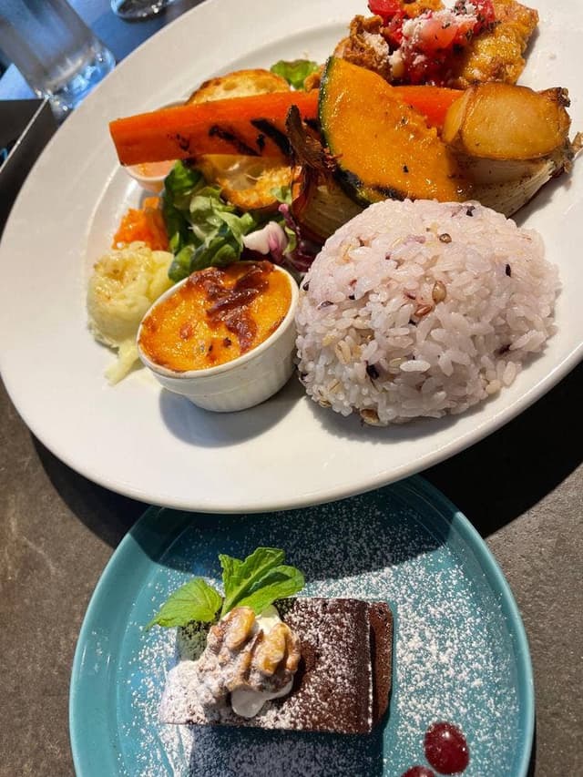 ワイン渡辺。大須別店 - サブ画像1